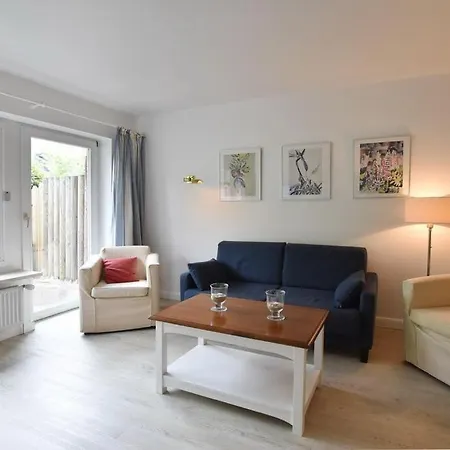 Ferienhaus West-hues 30 *